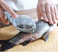 2PcsFish Scaler Brush Easily Remove Fish Scales Plastic Fish Scales Graters Scraper Practical Handle Design
